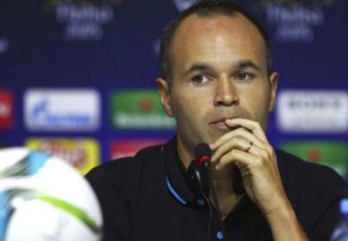 Iniesta definirá si sale del Barcelona en los últimos días de abril