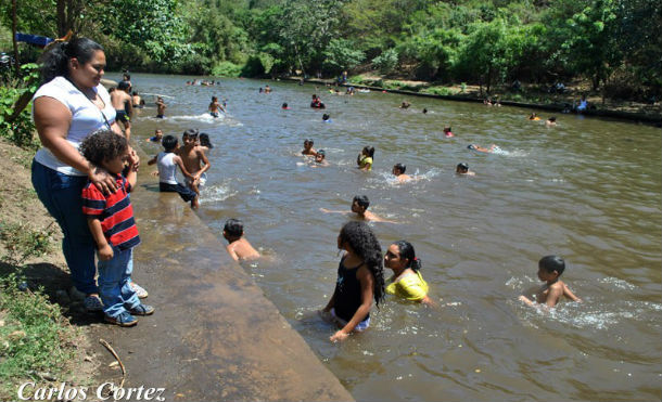 El Sauce y El Jicaral atraen a visitantes con sus ríos y pozas de frescas aguas