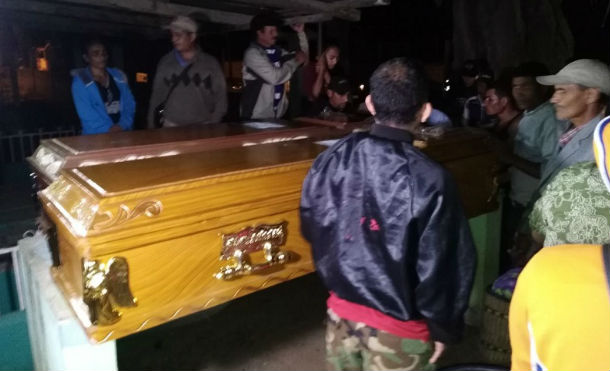 Dan cristiana sepultura a las dos mujeres que el pasado lunes fueron asesinadas en Jalapa
