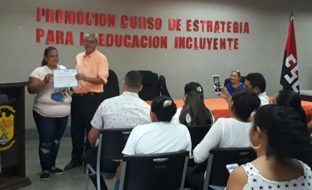 San Rafael del Sur: Ministerio de Educación capacita a docentes en educación incluyente