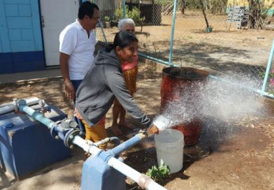 Buen Gobierno garantiza agua potable en comunidades de Villa El Carmen