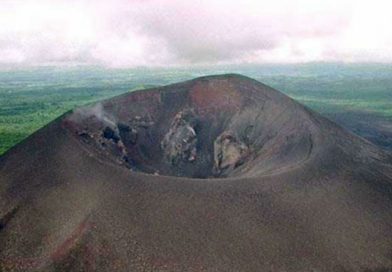 Dan a conocer informe sobre sismos y volcanes