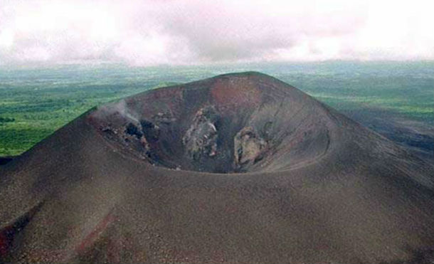 Dan a conocer informe sobre sismos y volcanes