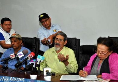 Adultos mayores se mantienen firmes en apoyo a las reformas del INSS