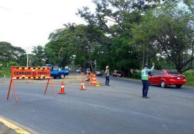 Policía realiza regulación de tráfico en proyecto de ampliación vial de Carretera Norte