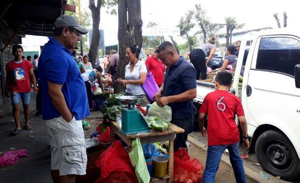 Familias nicaragüenses regresan a sus labores cotidianas en paz y tranquilidad