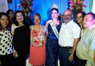Chinandeganos brindan caluroso recibimiento a Adriana Paniagua, Miss Nicaragua 2018