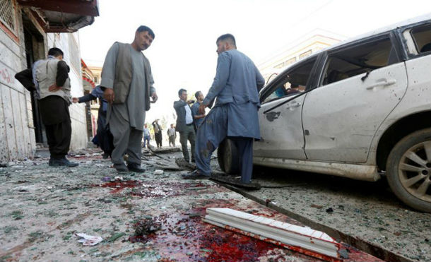 Dos atentados del Estado Islámico contra centros electorales dejan al menos 57 muertos en Afganistán