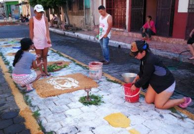 Alcald&iacute;a de Chinandega premia a ganadores del Concurso de Alfombras Pasionarias 2018