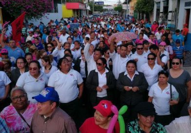 Chinandeganos caminan a favor de las medidas implementadas por el INSS