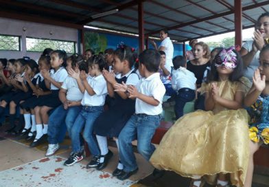 Estudiantes y docentes reinician labores educativas en Juigalpa