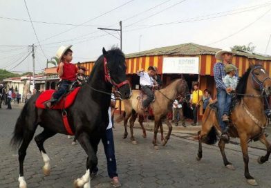 Todo un &eacute;xito el desfile h&iacute;pico infantil en Somoto, Madriz