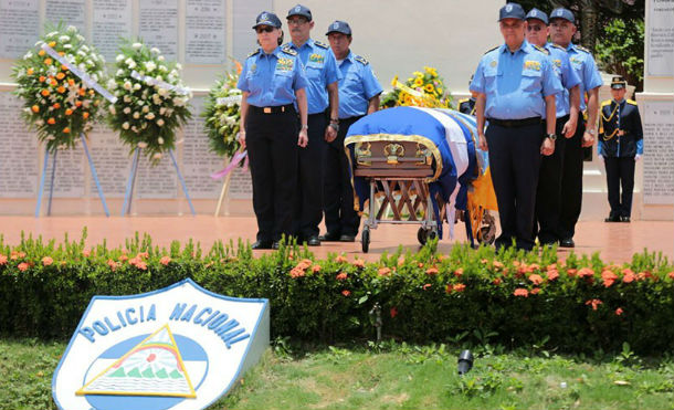 Rinden homenaje póstumo a oficial de la policía Juana Francisca Aguilar