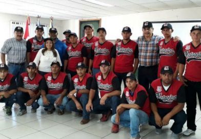 Alcaldía de Matagalpa entrega uniformes al equipo de béisbol “Mayor A”