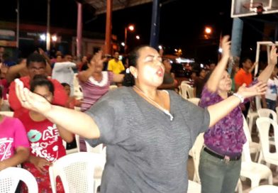 Chinandega: Pueblo cristiano evangélico realiza vigilia por la paz en Nicaragua