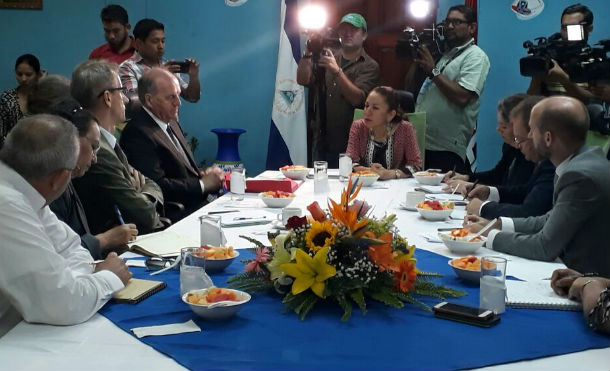 Delegación del Senado Francés, sorprendido por amplitud en el sistema de Salud Pública Nicaragüense