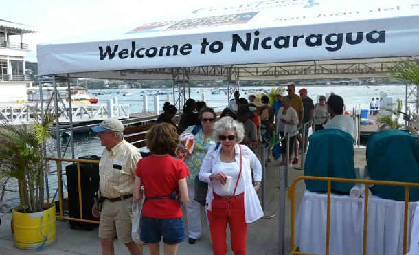 Llega al puerto turístico de San Juan del Sur el crucero Crystal Symphony