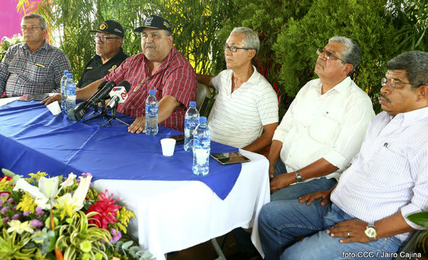 Desmovilizados del Ejército ratifican su respaldo al Comandante Daniel y la Compañera Rosario