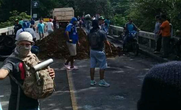 Delincuentes de la derecha agreden cobardemente a Caravana Sandinista en Estelí