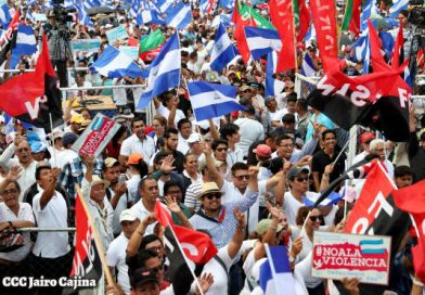 Familias cantan por la Paz y el Cariño en Nicaragua