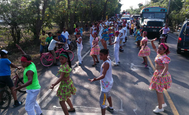 Corinteños festejan por todo lo alto sus fiestas tradicionales de la Santa Cruz
