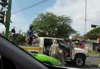 Saquean y secuestran camioneta del Minsa en Managua