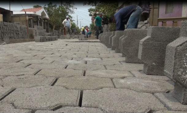 San Rafael del Sur: continúan obras de progreso con la construcción de calles adoquinadas