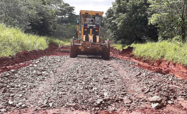 Gobierno firma convenio con el Banco Mundial para reparar caminos rurales