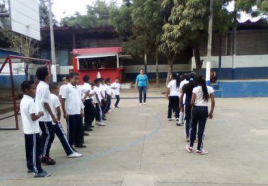 Centros públicos y privados trabajan con normalidad en todo el país