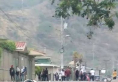 Grupos paramilitares de la derecha atacan a la Policía Nacional en Jinotega
