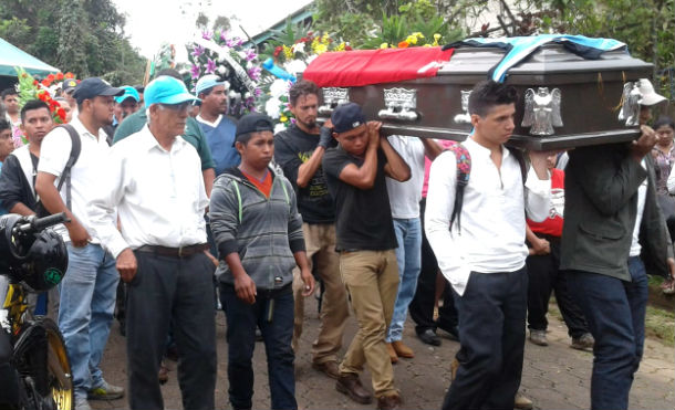 Matagalpa: Familiares y amigos honran a militante Sandinista asesinado por grupos vandálicos de la derecha