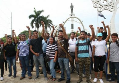 Universitarios piden la paz para retornar a sus clases