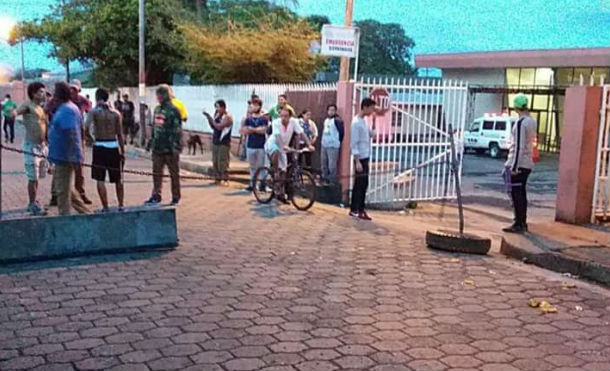 Grupo armado ataca el hospital Santiago en Jinotepe
