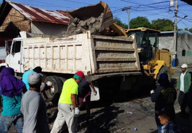 Limpieza de calles en el departamento de León para garantizar la movilidad