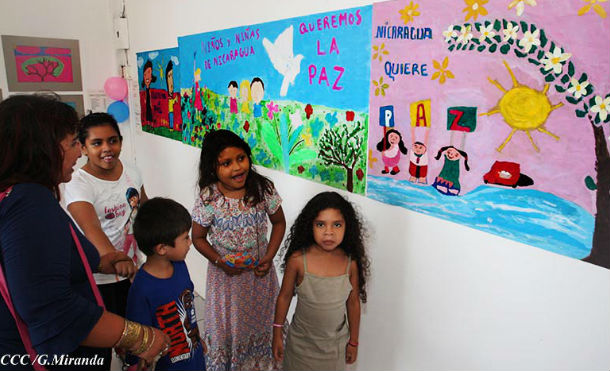 Niños de Nicaragua cantan, bailan y pintan para pedir la Paz