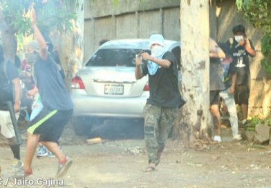 Grupos delincuenciales atacan sede de la Policía Nacional en Sébaco