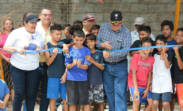 Día alegre e histórico para la niñez y juventud de Ciudad Sandino, al estrenar hermosa cancha multiusos