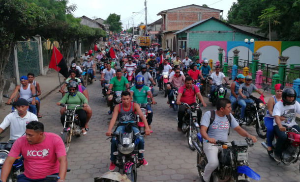 Viejanos realizan exitosa caravana por la paz en Nicaragua