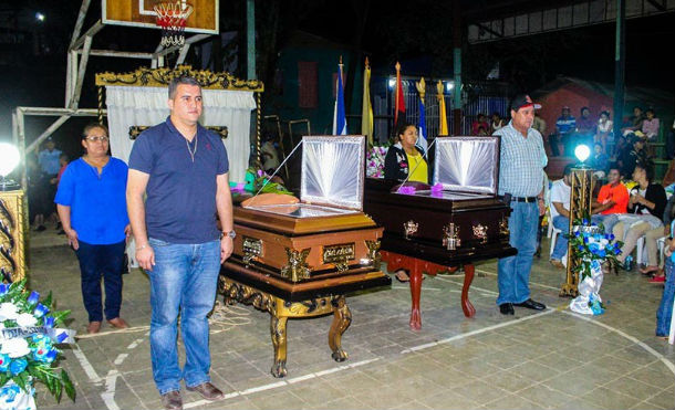 Policía rinde homenaje póstumo a oficiales asesinados en Mulukukú