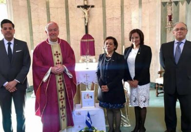 Ofician misa en Inglaterra por el descanso eterno del Cardenal Obando y Bravo y por la Paz de Nicaragua