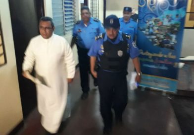 Policía entrega a sujetos que atacaron estación policial y secuestraron ambulancia de Telica