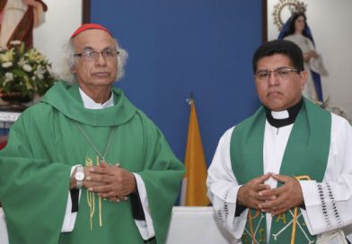 Cardenal Leopoldo Brenes juramenta a nuevo párroco de Monte Tabor