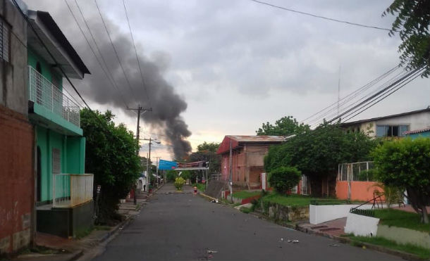 Vándalos queman casa de la mamá del diputado sandinista José Ramón Sarria Morales