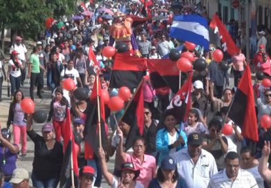 Familias segovianas se desbordan en caminata por la paz “Vamos por más Victorias”