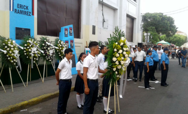 León: Comunidad universitaria conmemora 59 años de gesta heroica estudiantil del 23 de Julio