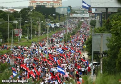 Miles se desbordan en Managua para clamar por la paz y la tranquilidad