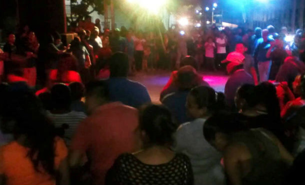 Monimbó realiza vigilia en saludo al 39/19