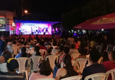 Chinandeganos disfrutan gala cultural en homenaje a Santa Ana