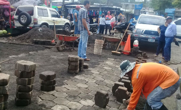 Nueva Guinea: alcaldía inicia reparación de calles dañadas por terroristas golpistas