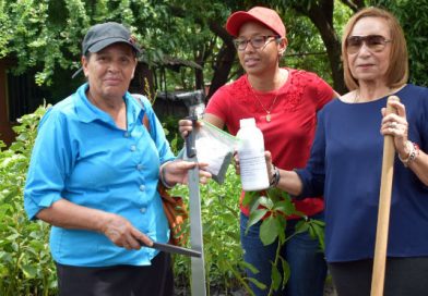 MEFCCA entrega bono de recuperación de capacidades en Malacatoya